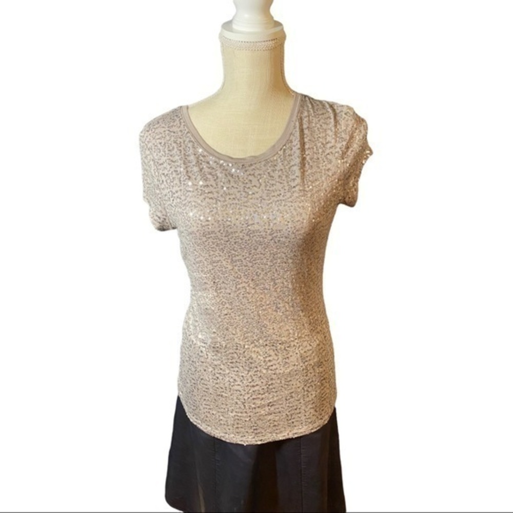 International‎ Concepts sequined top size small